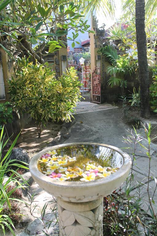 Green Palm Homestay BALI Eksteriør billede